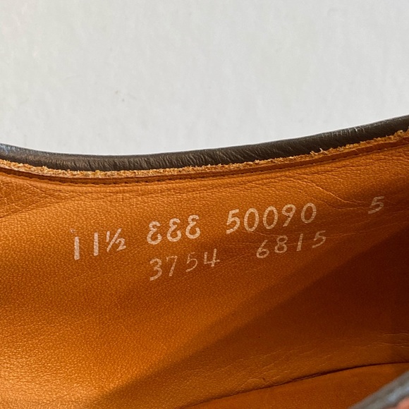 Allen Edmonds 11.5 EEE Split Toe Stockbridge 3754 - Picture 6 of 11